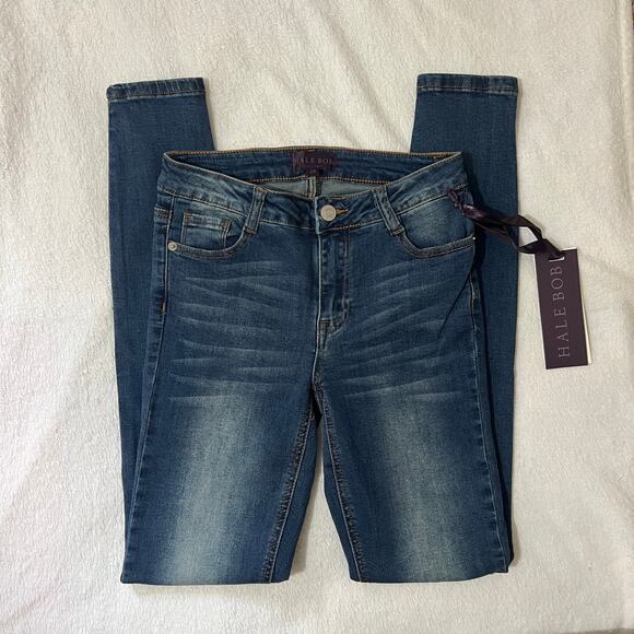 Hale Bob (26) Slight Knee Distressing 5 Pocket Medium Wash Skinny Jeans - Picture 10 of 10